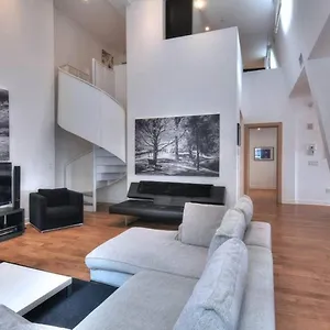 Apartment Stella Stays Stunning & Modern 2 Floor Penthouse Old Mtl, Montreal
