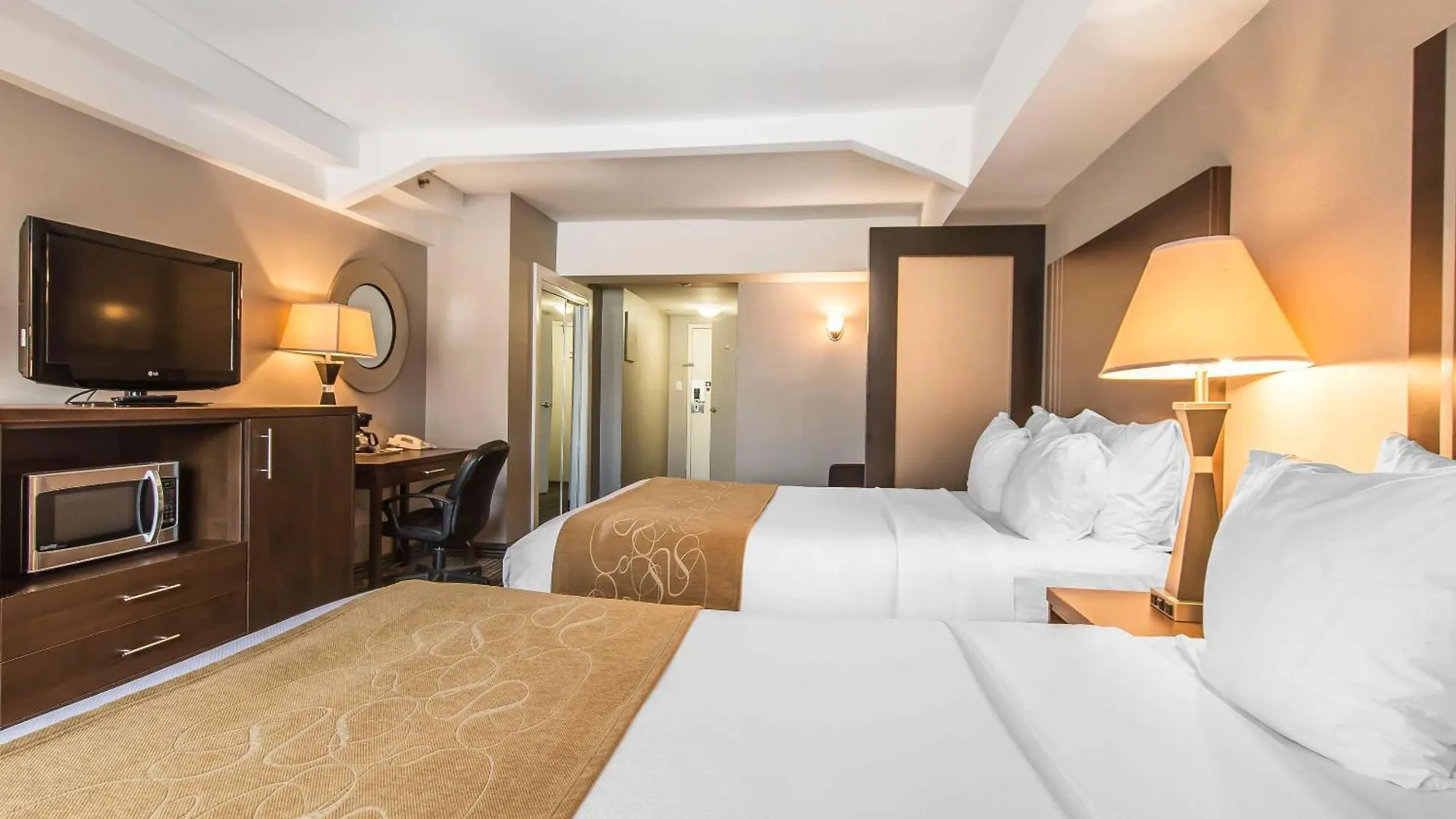 Comfort Suites Downtown Montreal Canada