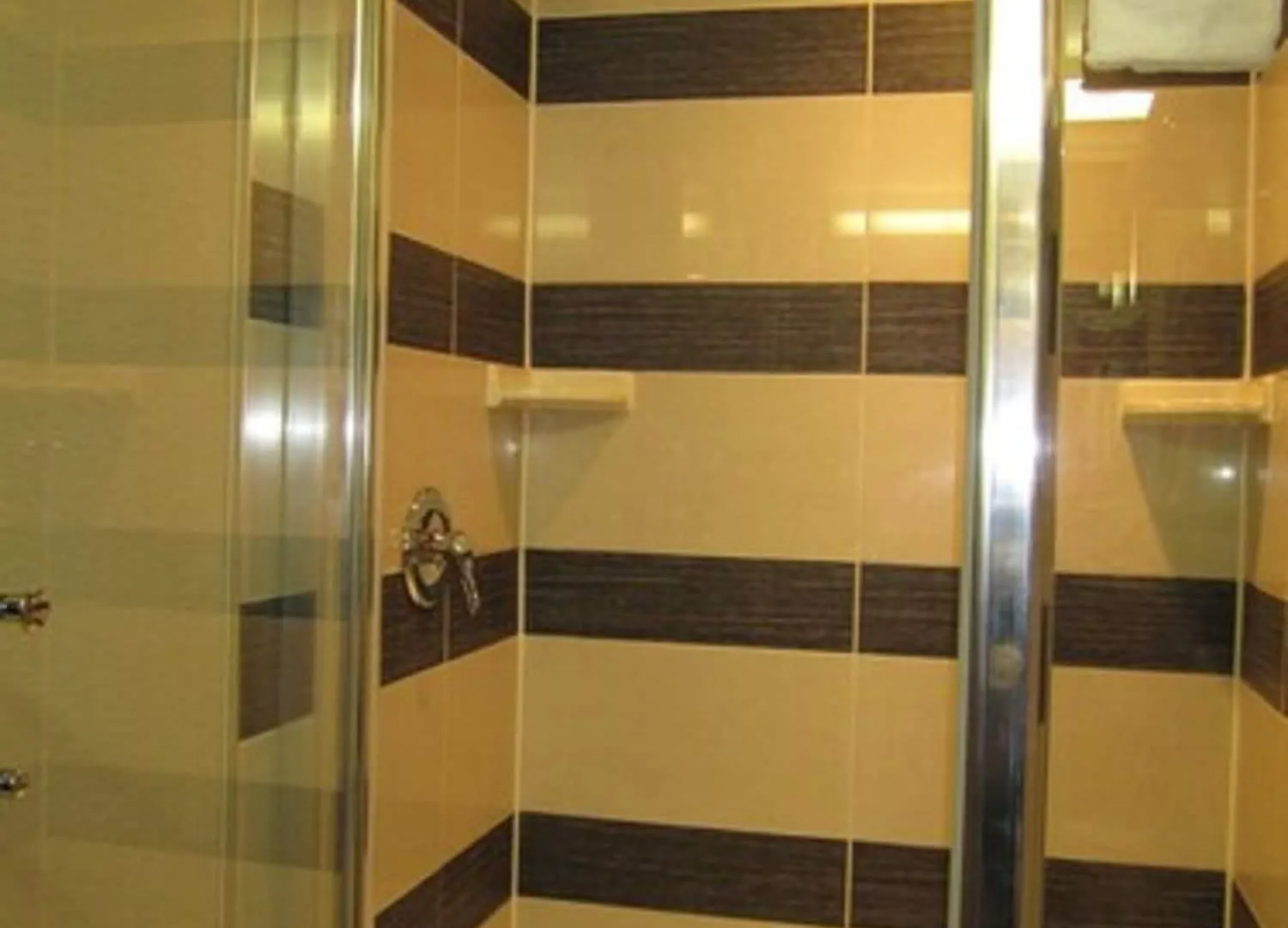 Comfort Suites Downtown Μόντρεαλ 3*,