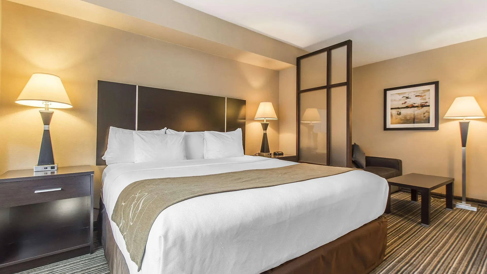 *** Hotel Comfort Suites Downtown Montréal Canada