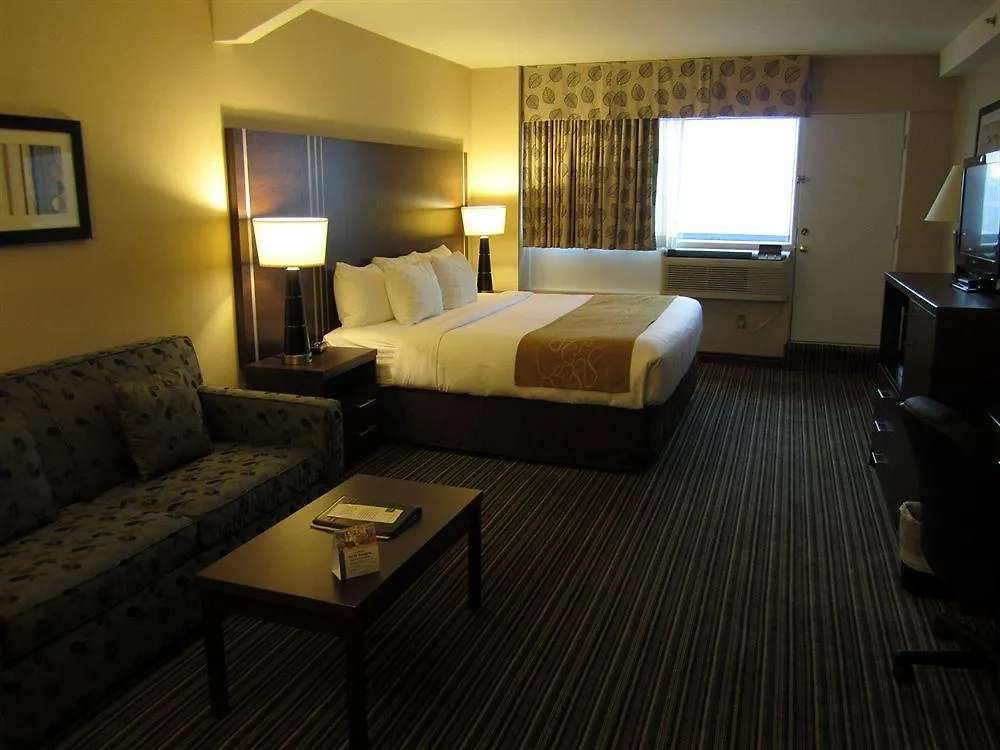 Comfort Suites Downtown Montréal